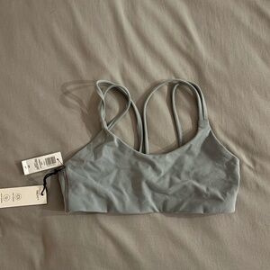 Aritzia TNA LIFE Freestyle Sports Bra, NEVER WORN WITH TAGS